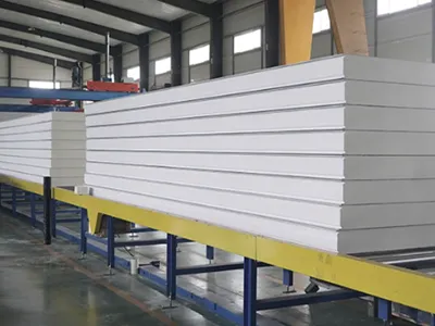 Wprowadzenie do paneli kanapkowych: surowce i proces produkcji